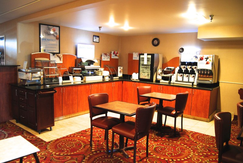 Holiday Inn Express LA JUNTA - Billings, MT