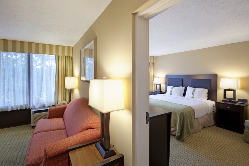 Holiday Inn Hotel & Suites NASHUA - Nashua, NH