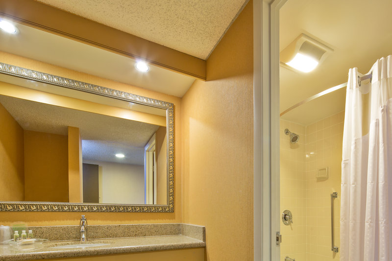 Holiday Inn Hotel & Suites NASHUA - Nashua, NH