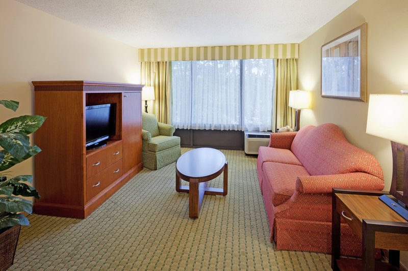 Holiday Inn Hotel & Suites NASHUA - Nashua, NH