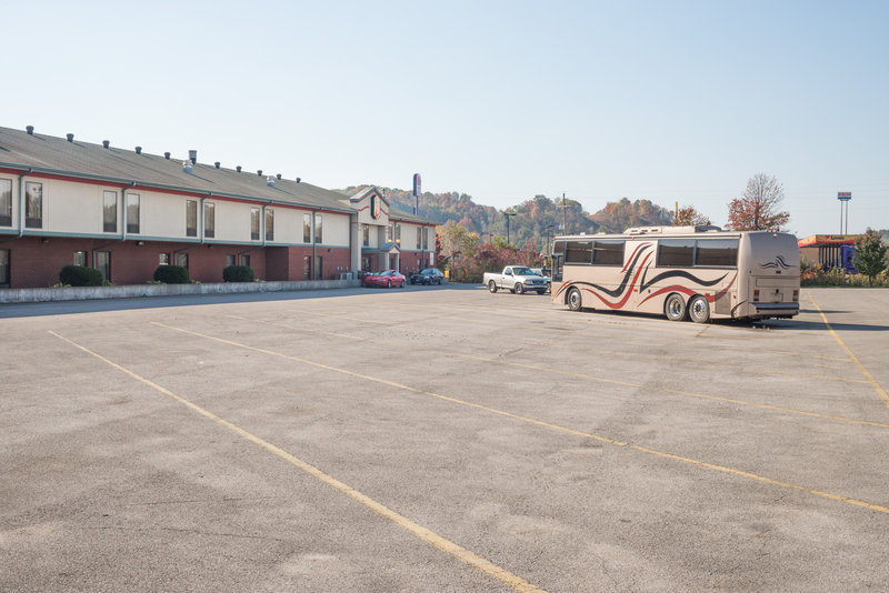 Super 8 Grayson - Grayson, KY