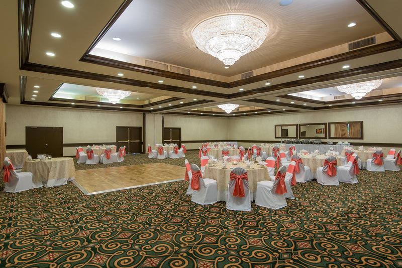 Holiday Inn Hotel & Suites NASHUA - Nashua, NH