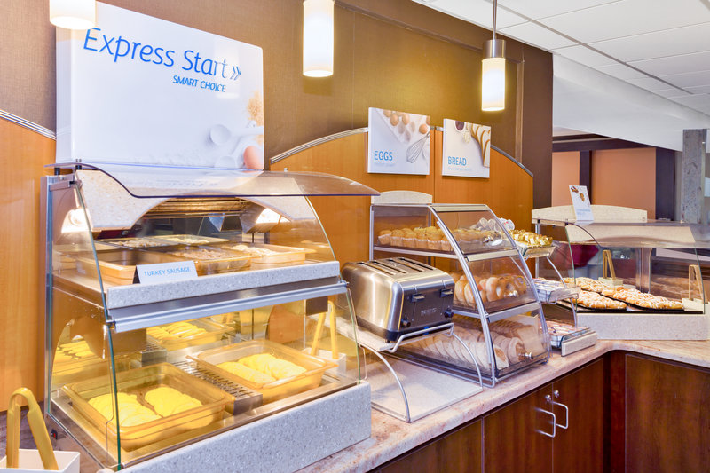 Holiday Inn Express - Lancaster, PA