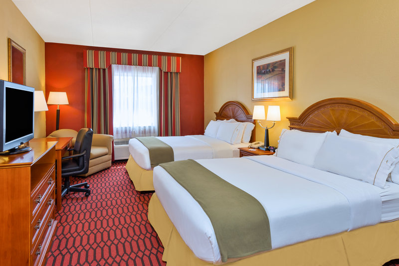 Holiday Inn Express - Lancaster, PA