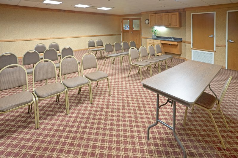 Holiday Inn Express & Suites BASTROP - Bastrop, TX