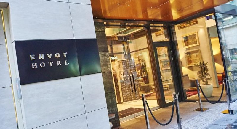 Envoy Hotel