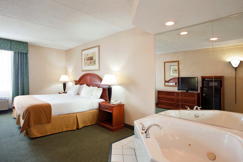 Holiday Inn Express RACINE AREA (I-94 AT EXIT 333) - Sturtevant, WI