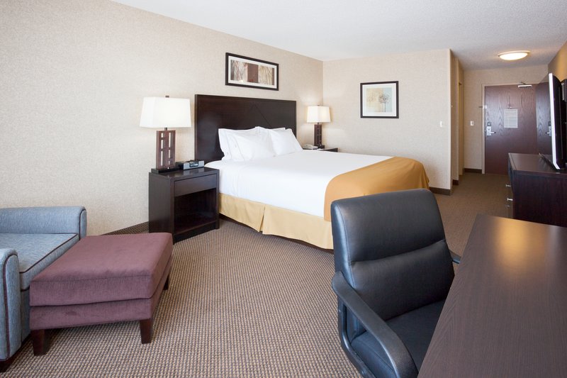 Holiday Inn Express & Suites GRAND FORKS - Grand Forks, ND