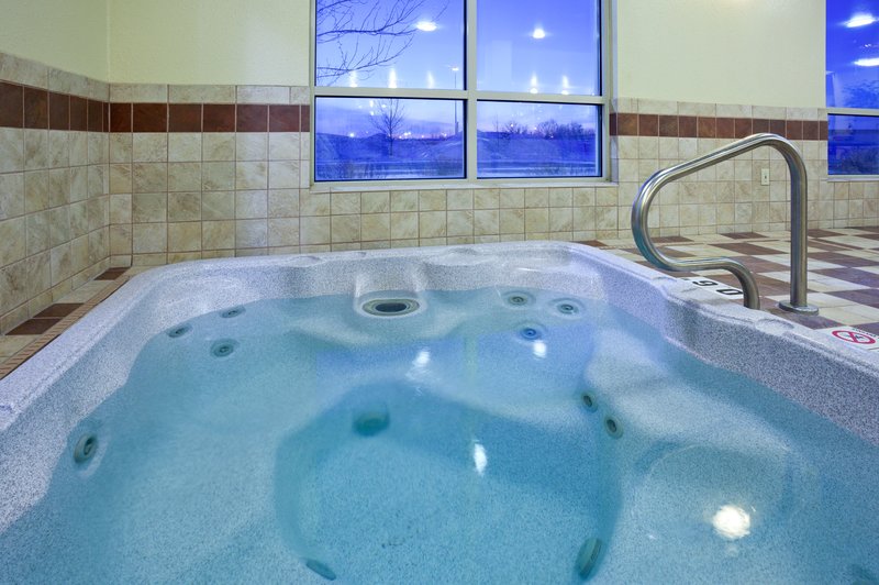 Holiday Inn Express & Suites GRAND FORKS - Grand Forks, ND