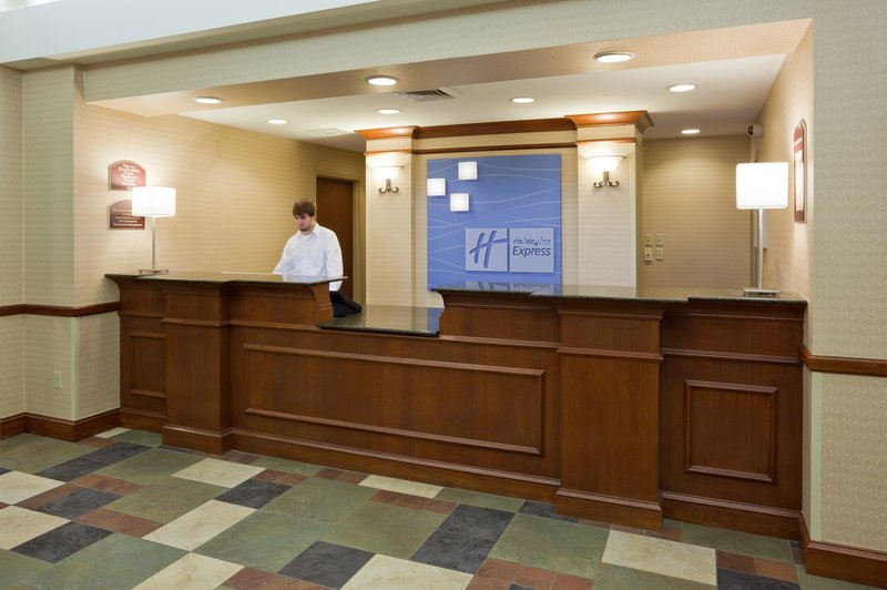 Holiday Inn Express & Suites GRAND FORKS - Grand Forks, ND