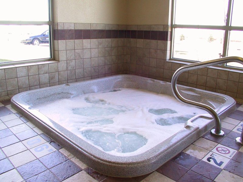 Holiday Inn Express & Suites GRAND FORKS - Grand Forks, ND