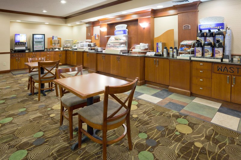Holiday Inn Express & Suites GRAND FORKS - Grand Forks, ND
