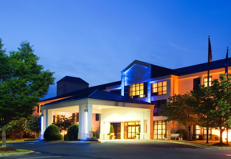 Holiday Inn Express - Hillsville, VA