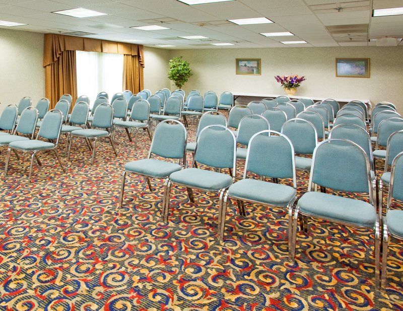 Holiday Inn Express - Hillsville, VA