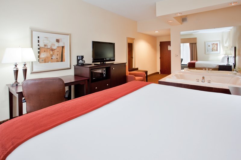 Holiday Inn Express COVINGTON - Covington, VA