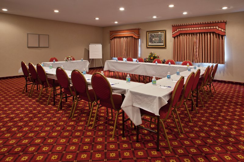 Holiday Inn Express KENDALLVILLE - Rome City, IN