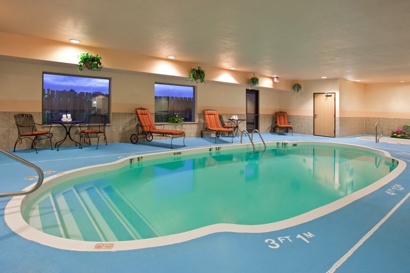 Holiday Inn Express KENDALLVILLE - Rome City, IN