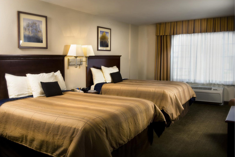 Hawthorn Suites By Wyndham Detroit Farmington Hills - Madison, WI