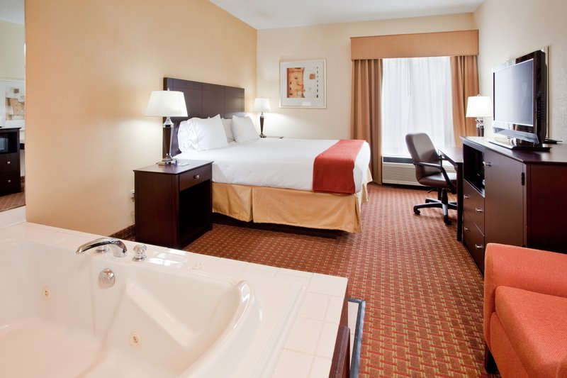Holiday Inn Express COVINGTON - Covington, VA