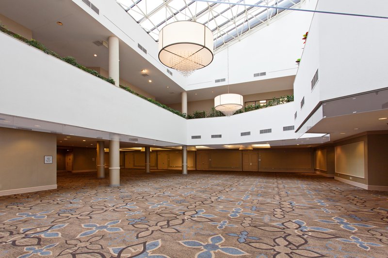 Hilton Alexandria Mark Center - Alexandria, VA