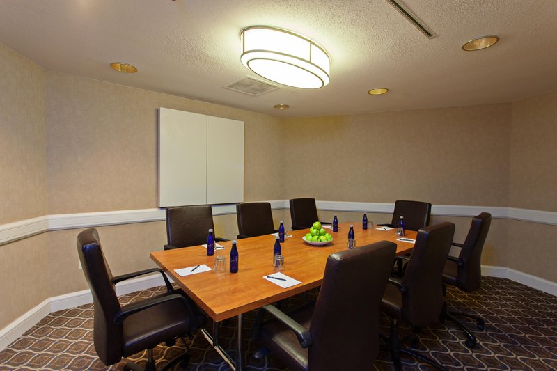 Hilton Alexandria Mark Center - Alexandria, VA