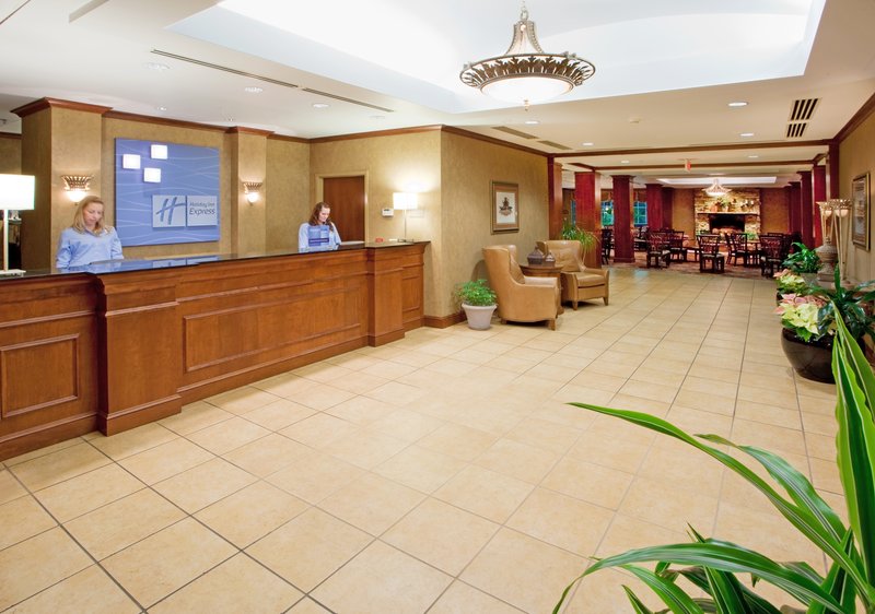 Holiday Inn Express & Suites HAGERSTOWN - Hermitage, PA