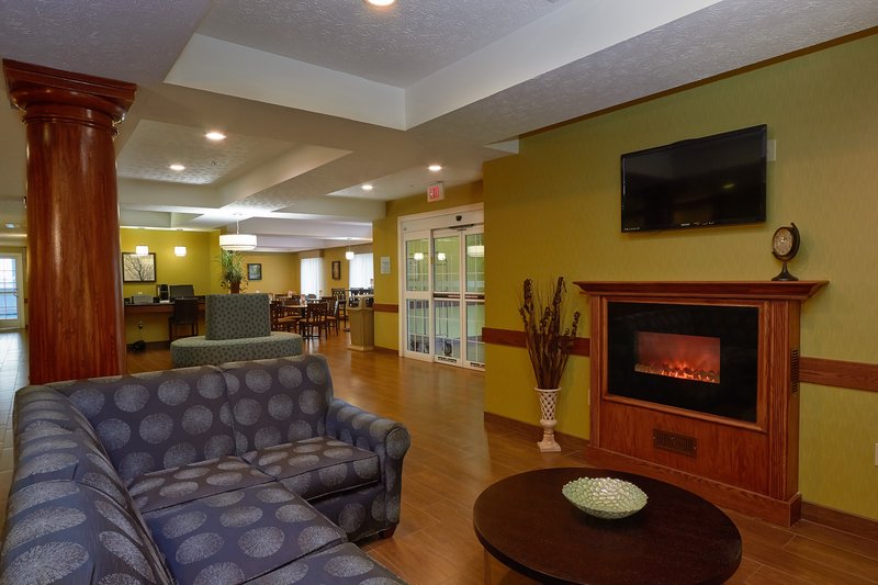 Holiday Inn Express & Suites CADILLAC - Harrietta, MI