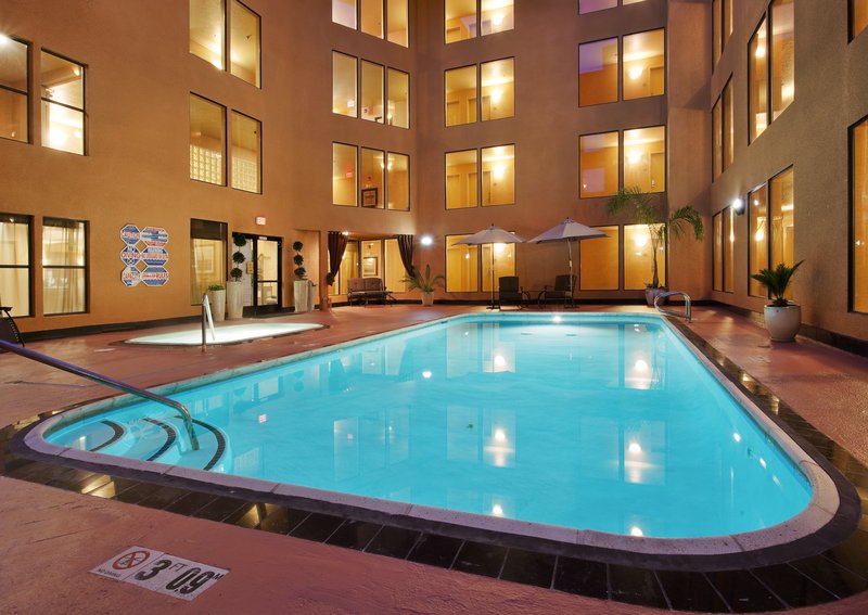 Holiday Inn Express - Union City, CA