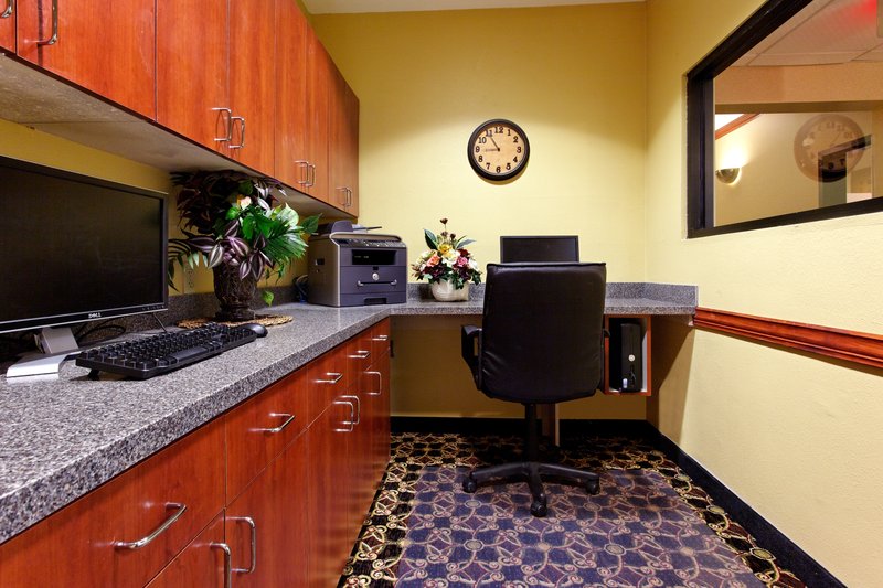 Holiday Inn Express CROCKETT - Crockett, TX