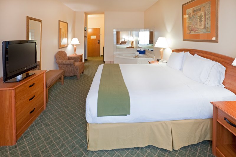 Holiday Inn Express & Suites BASTROP - Bastrop, TX