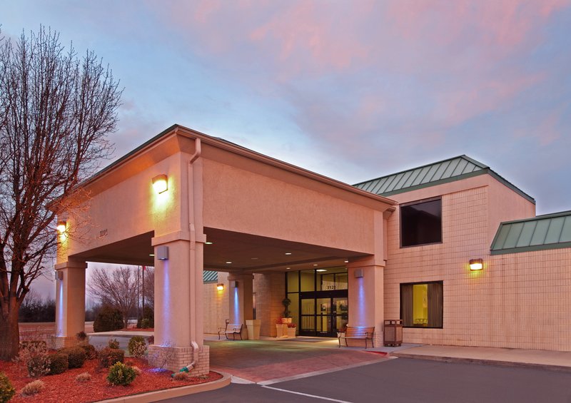 Holiday Inn Express LITTLE ROCK-AIRPORT - Little Rock, AR