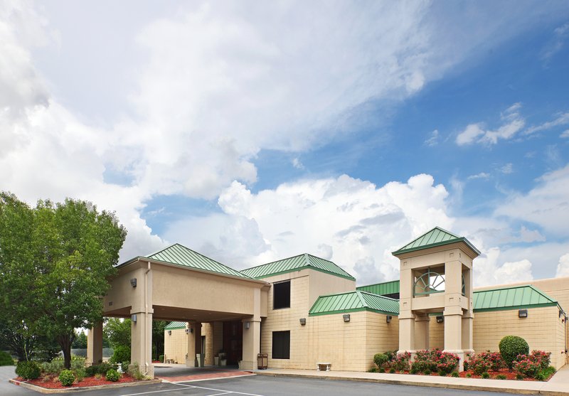 Holiday Inn Express LITTLE ROCK-AIRPORT - Little Rock, AR