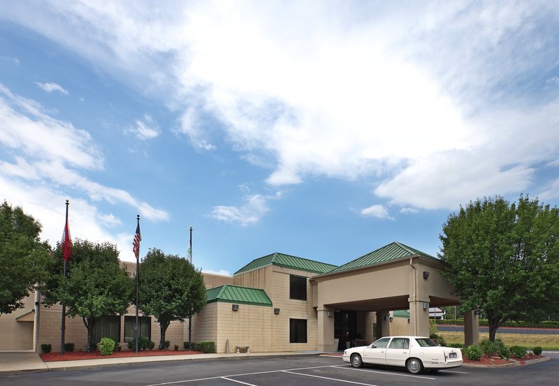 Holiday Inn Express LITTLE ROCK-AIRPORT - Little Rock, AR