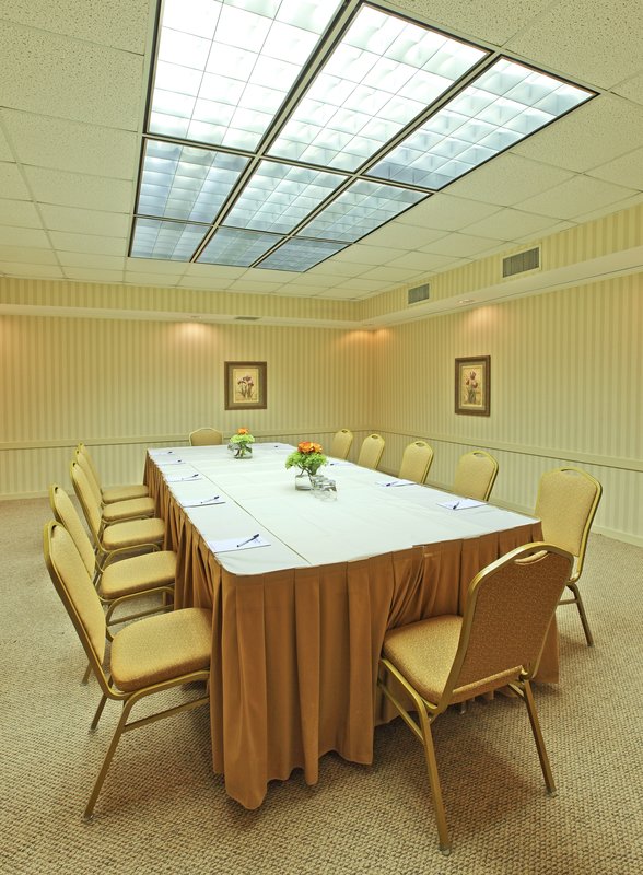 Holiday Inn Express LITTLE ROCK-AIRPORT - Little Rock, AR