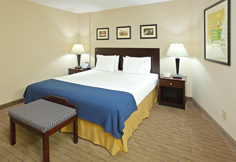 Holiday Inn Express LITTLE ROCK-AIRPORT - Little Rock, AR