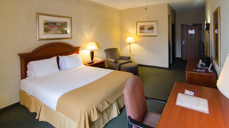 Holiday Inn Express RACINE AREA (I-94 AT EXIT 333) - Sturtevant, WI