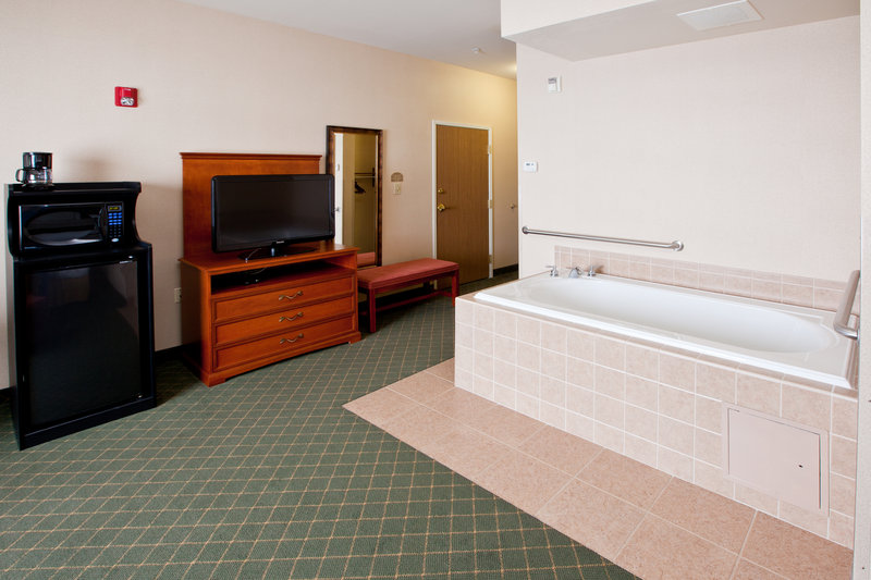 Holiday Inn Express LEBANON - Lebanon, IN