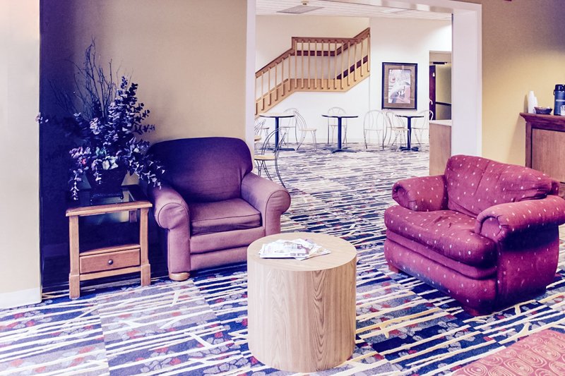 Rodeway Inn & Suites - Lancaster, PA