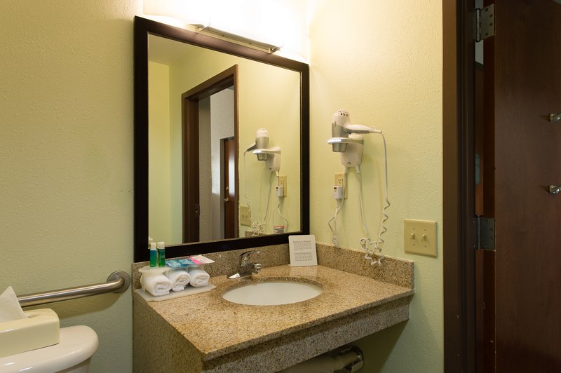 Holiday Inn Express & Suites WALTERBORO I-95 - Walterboro, SC