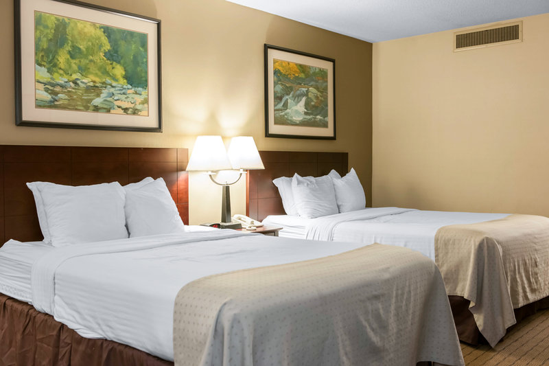 Clarion Hotel - Columbus, IN
