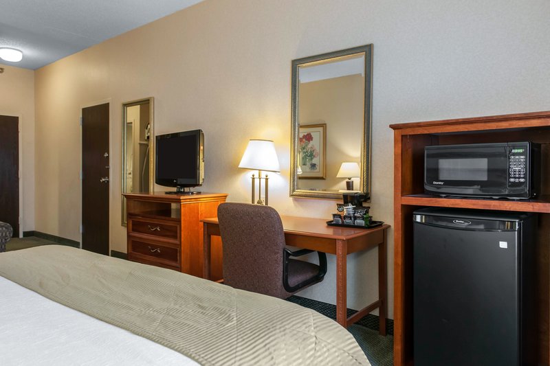 Clarion Hotel - Columbus, IN