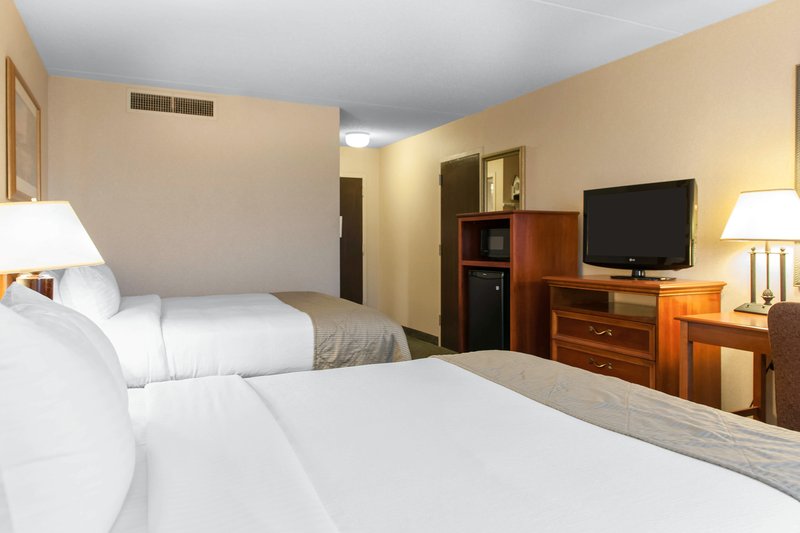 Clarion Hotel - Columbus, IN