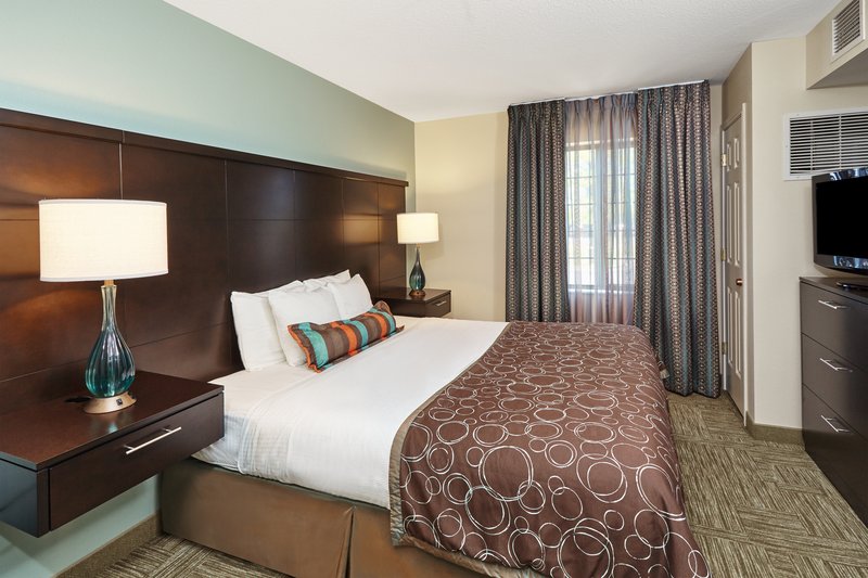 Staybridge Suites CHICAGO -- GLENVIEW - Glenview NAS, IL