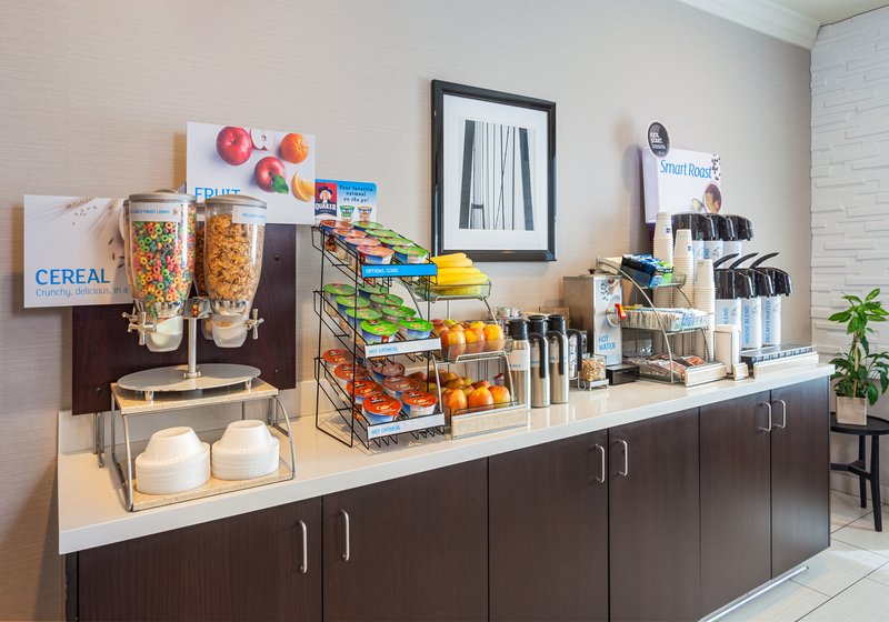 Holiday Inn Express Lancaster - Huachuca City, AZ