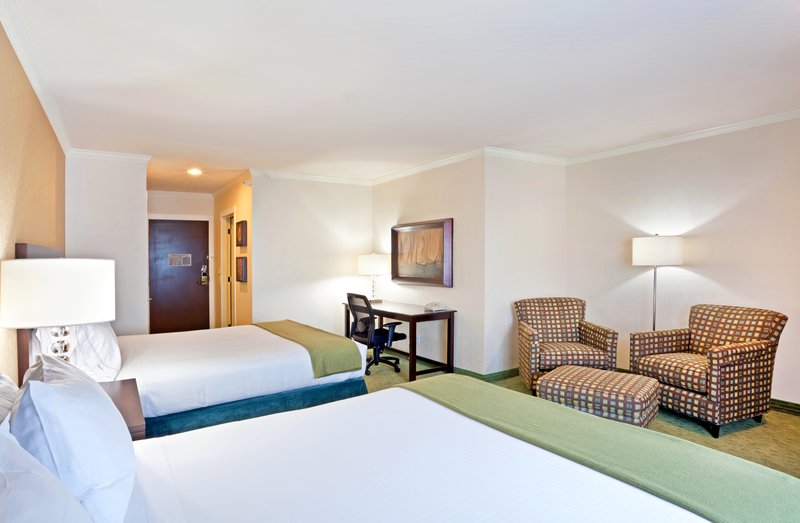 Holiday Inn Express & Suites PUYALLUP (TACOMA AREA) - Puyallup, WA