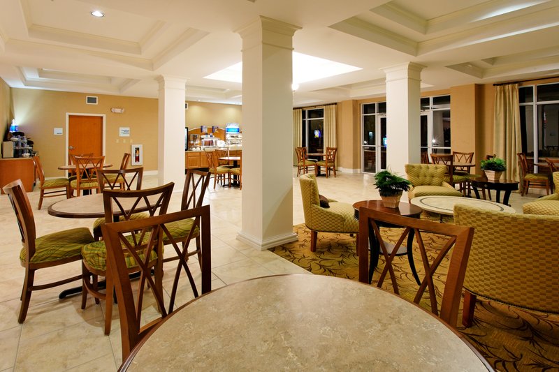 Holiday Inn Express LONG BEACH - Long Beach, MS