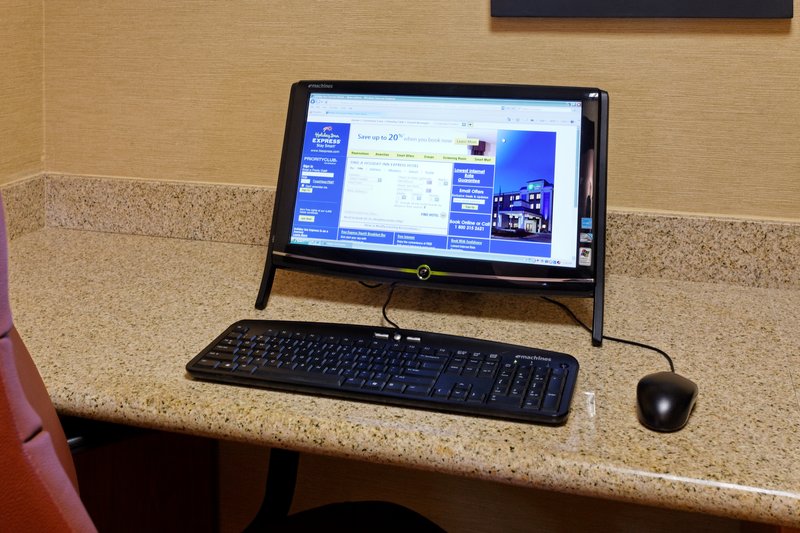 Holiday Inn Express LONG BEACH - Long Beach, MS