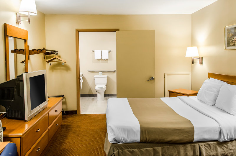 Econo Lodge - Hershey, PA