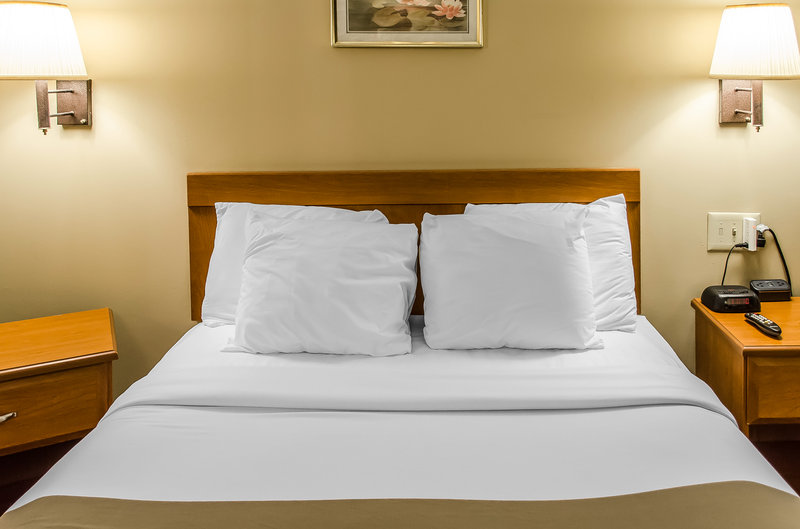 Econo Lodge - Hershey, PA