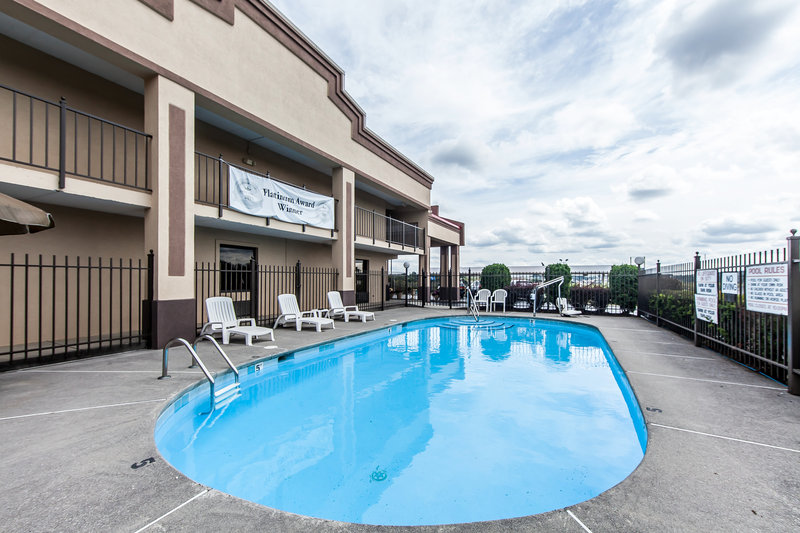 Econo Lodge - Lenoir City, TN